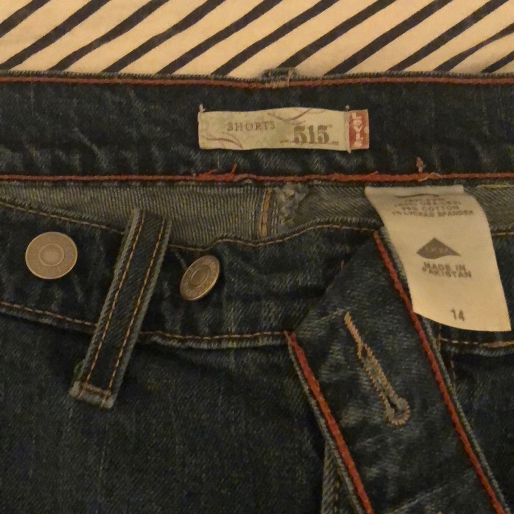 Levi’s shorts size 14